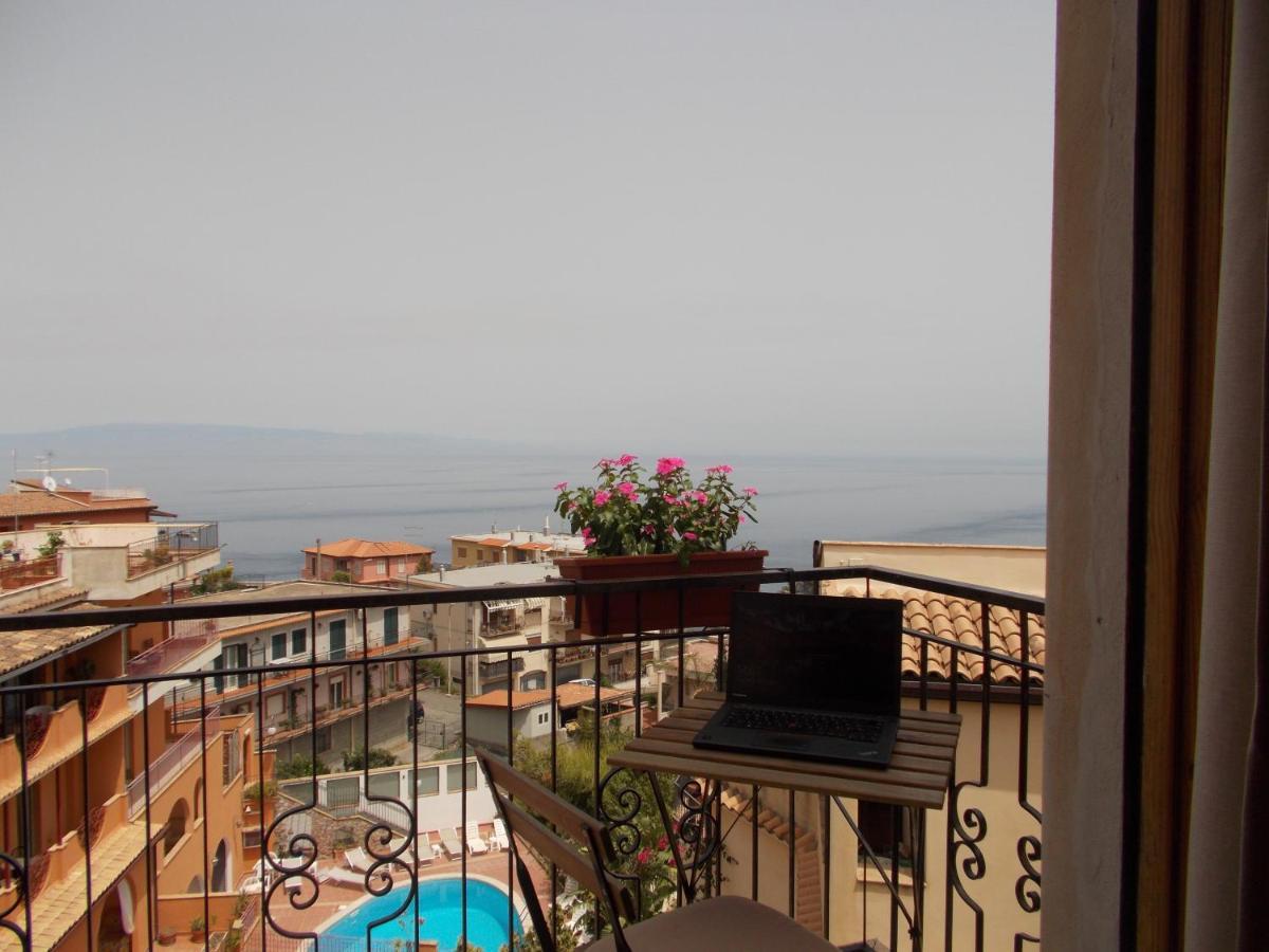 Il Melograno Apartment Таормина Екстериор снимка